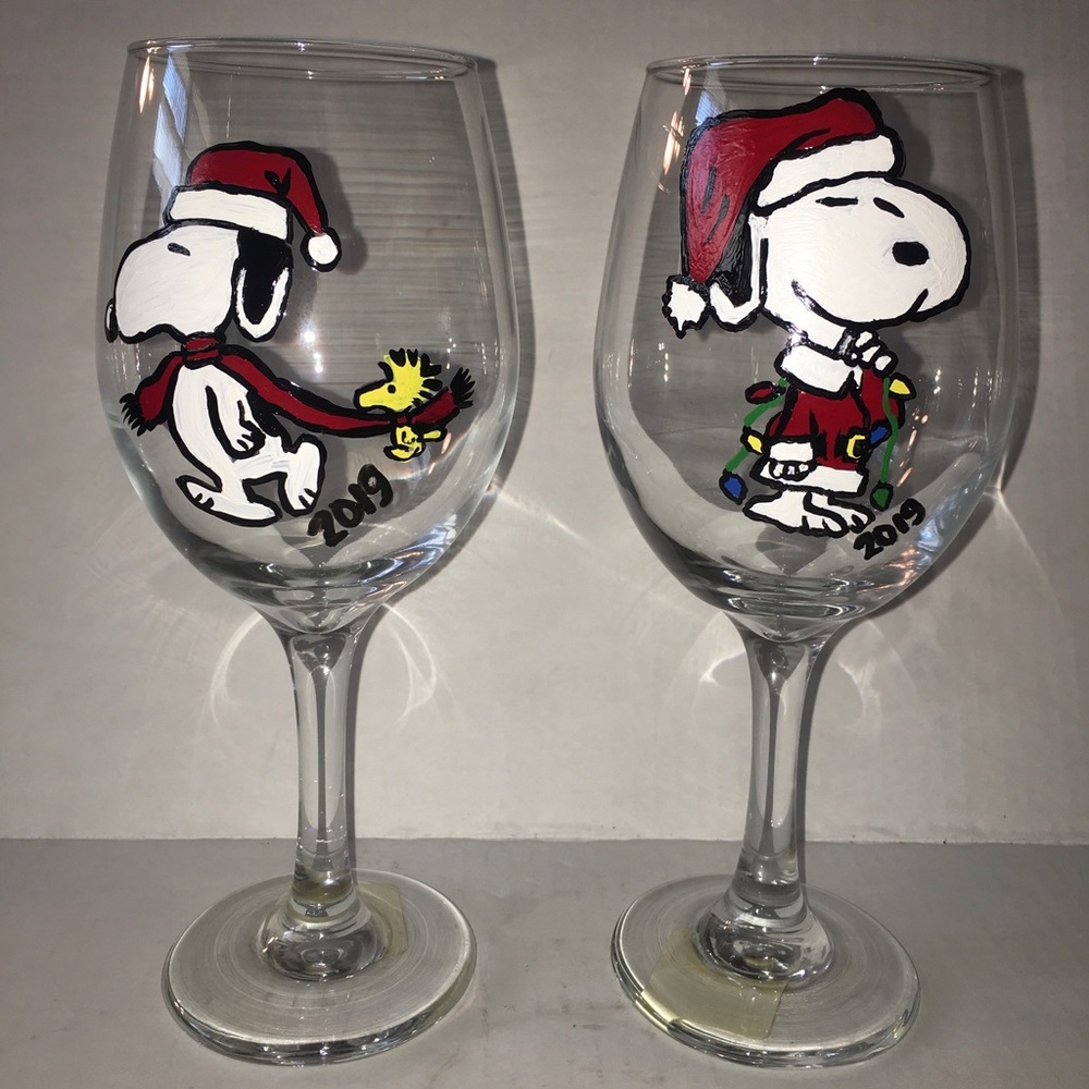 Snoopy Hand Painted Wine Glass Set